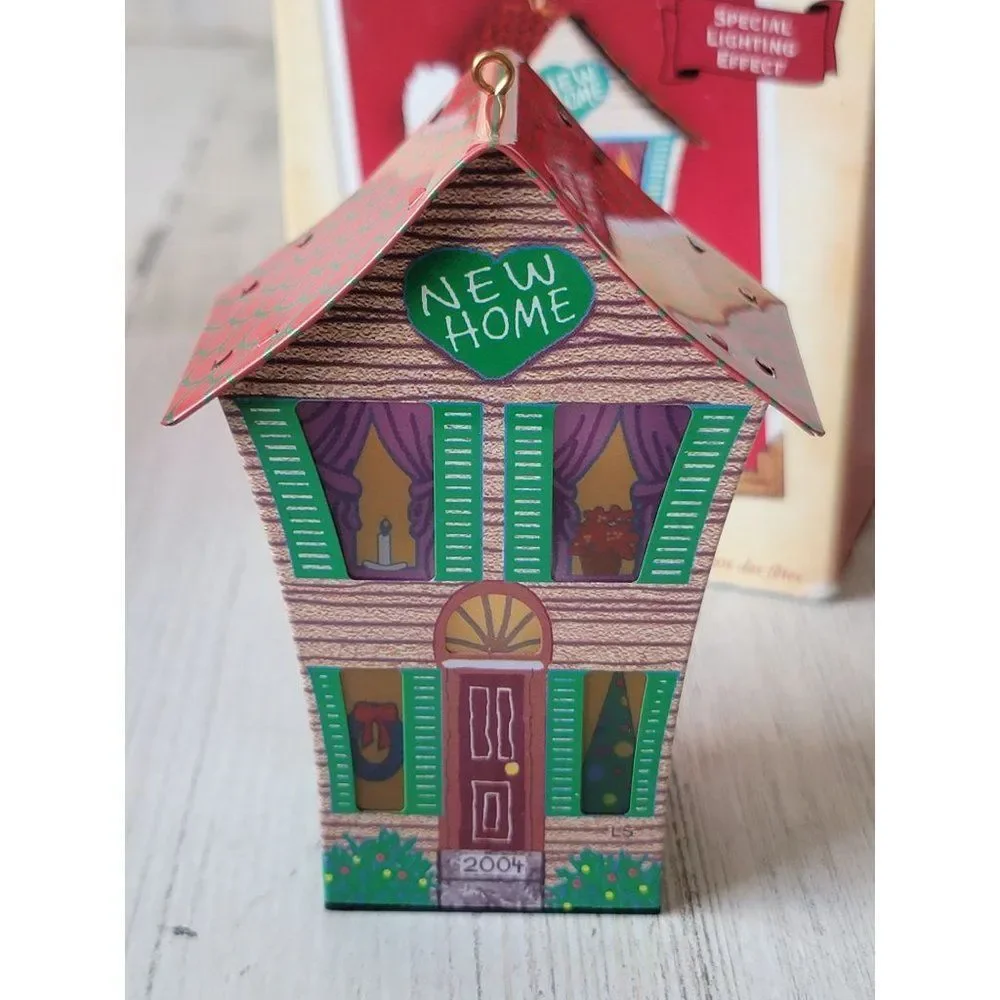Hallmark new home 2004 ornament Xmas house tin‎